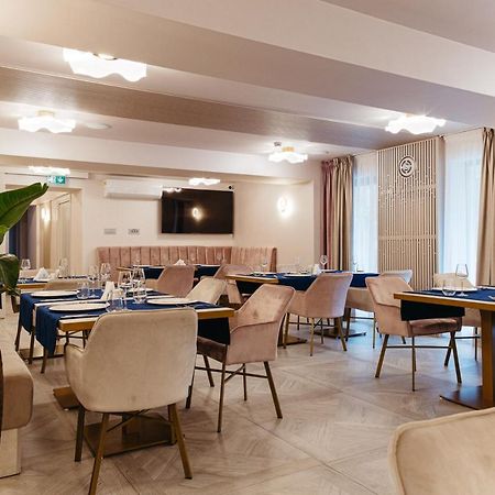 Pensiunea Iristar Фэлтичени Экстерьер фото