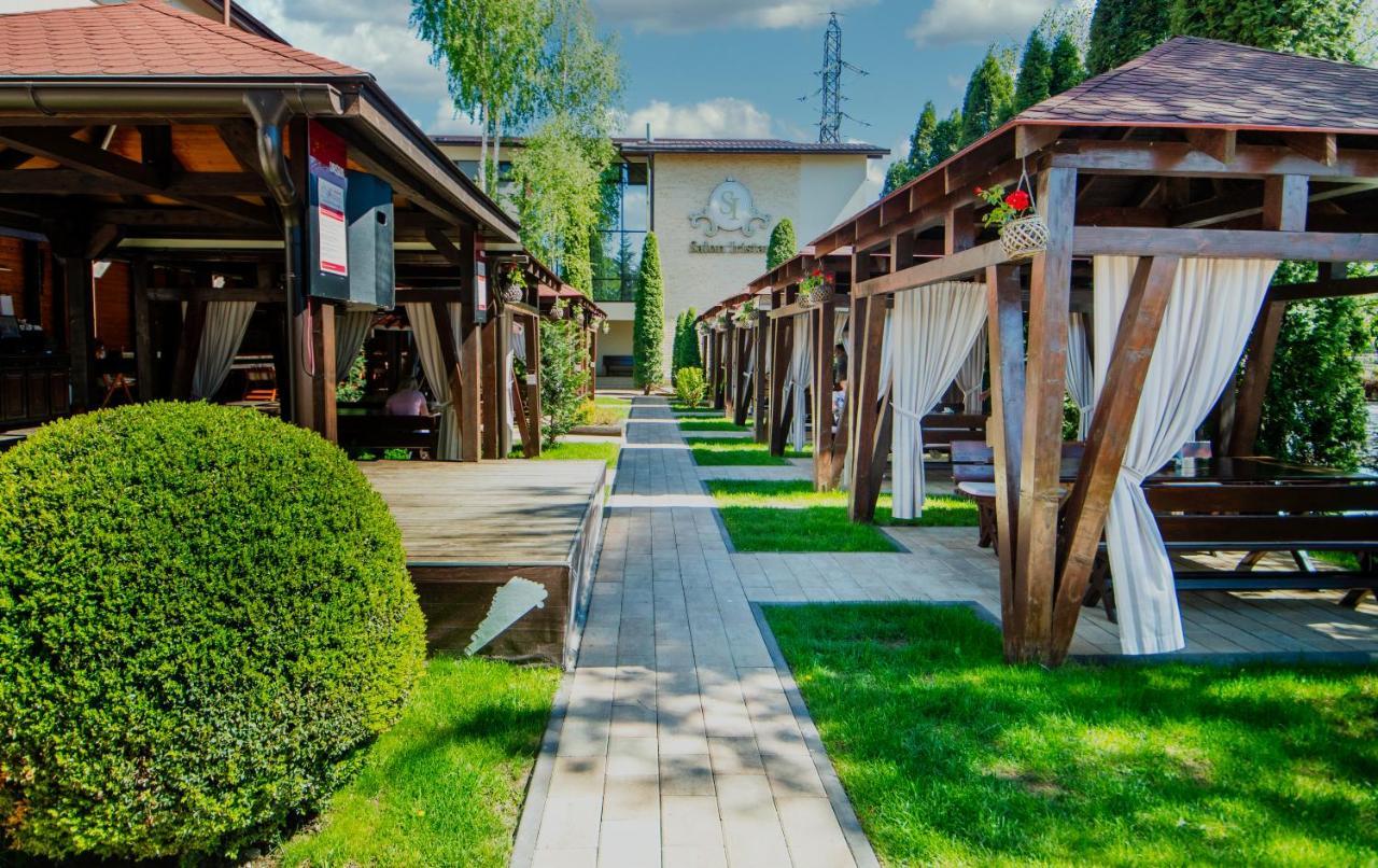 Pensiunea Iristar Фэлтичени Экстерьер фото